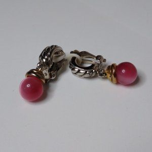 Vintage Reddish Pink Glass And Metal Clip On Earrings